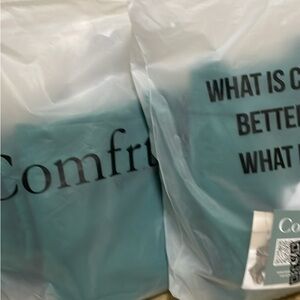 Comfrt hoodie and sweatpants